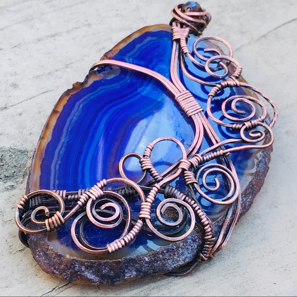 Druzy purple agate geode wirewrap pendant necklace - Picture 3 of 8